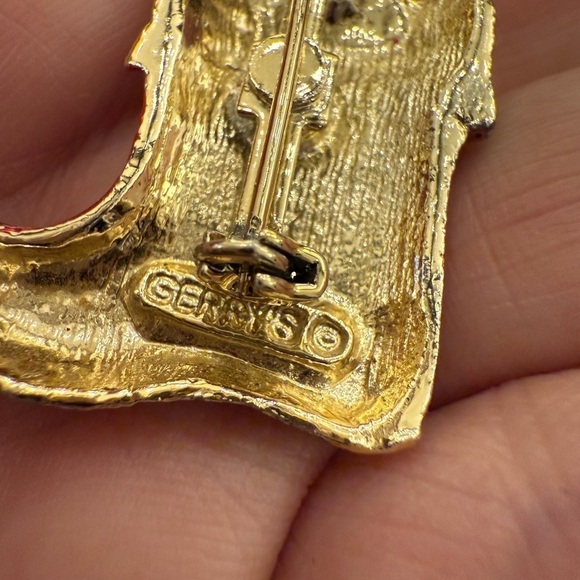 Gerry’s marked vintage christmas brooch - Picture 4 of 7